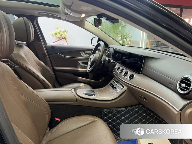 Mercedes-Benz E-class id 4265365 из Китая 16