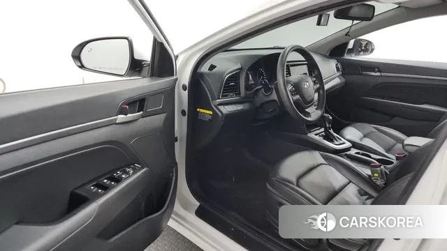 Hyundai Avante AD id 3651945 из Кореи 20