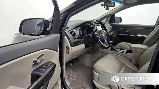 Kia The New Carnival id 3617206 из Кореи 20