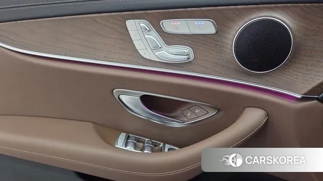 Mercedes-Benz E-Class W213 id 3650289 из Кореи 13