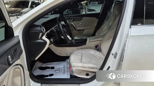 Mercedes-Benz A-Class W177 id 3689529 из Кореи 20