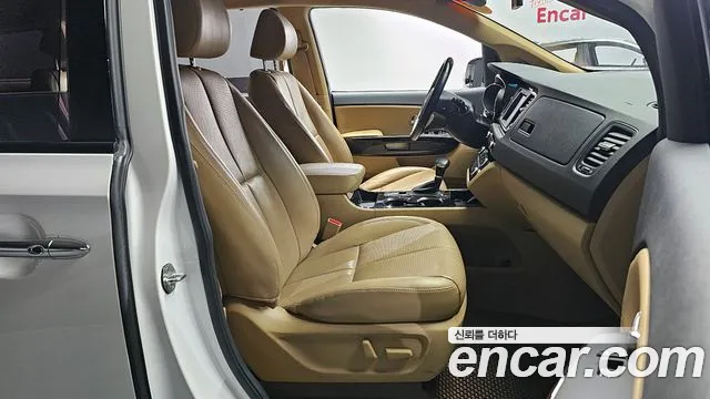 Kia The New Carnival id 2718132 из Кореи 20