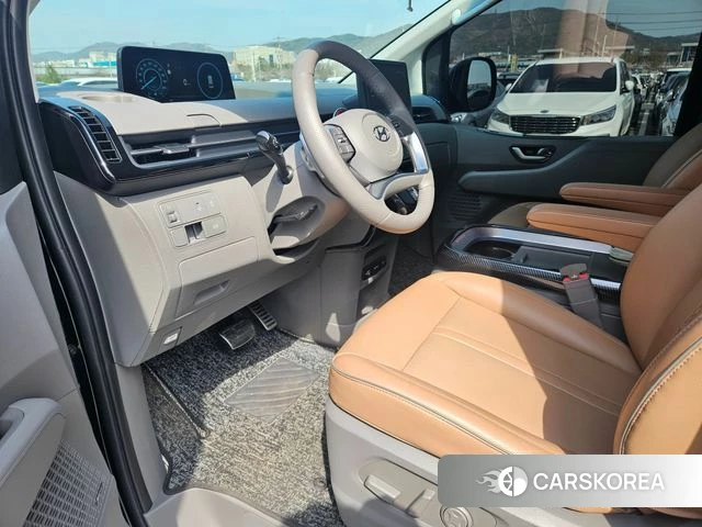 Hyundai Staria id 3883832 из Кореи 20