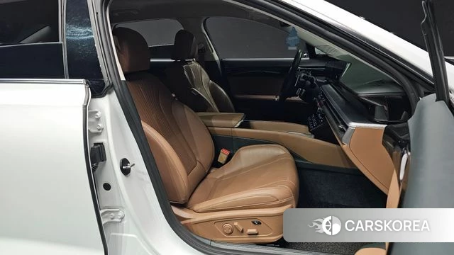 Hyundai Grandeur (GN7) id 3811628 из Кореи 20