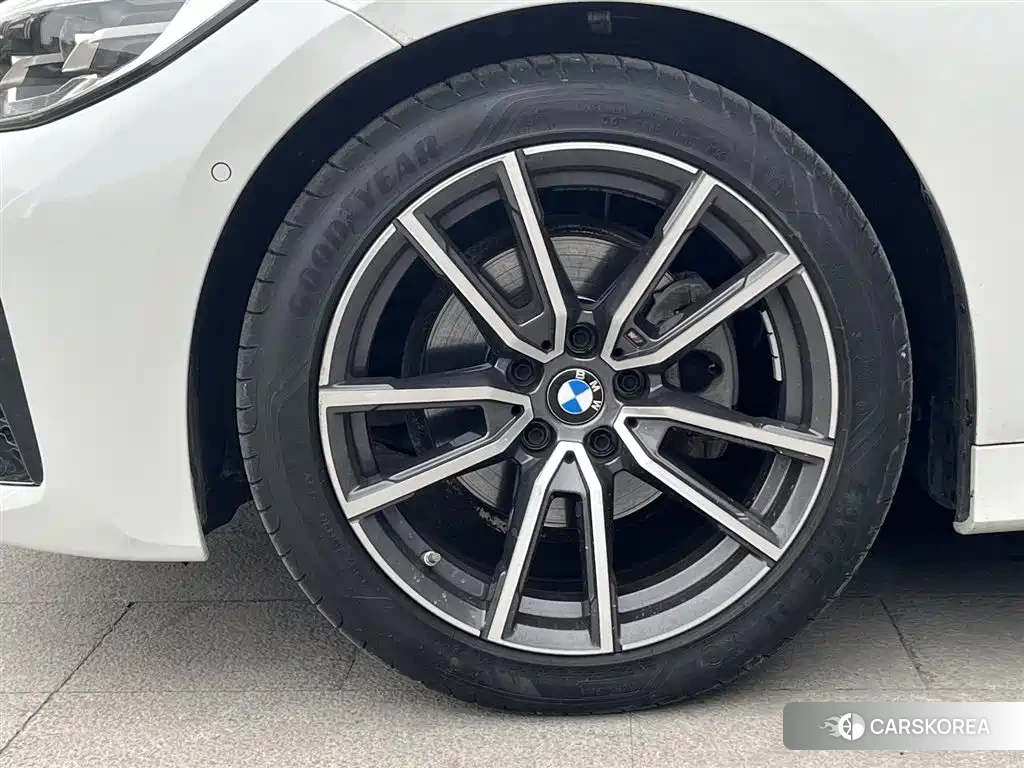 BMW 3 series id 4601922 из Китая 30