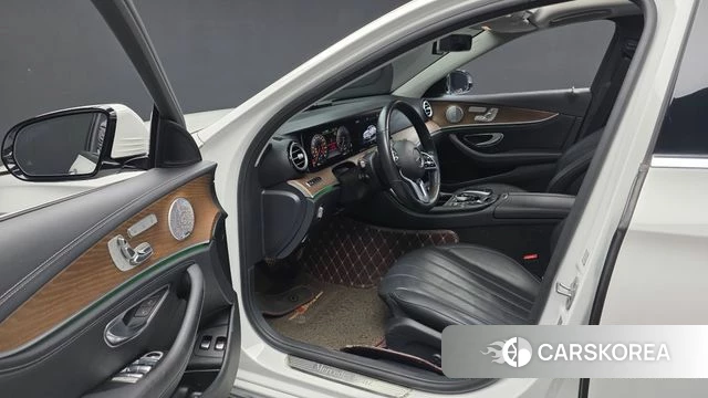 Mercedes-Benz E-Class W213 id 4708379 из Кореи 35