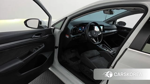 Volkswagen Golf 8th Generation id 4871356 из Кореи 35