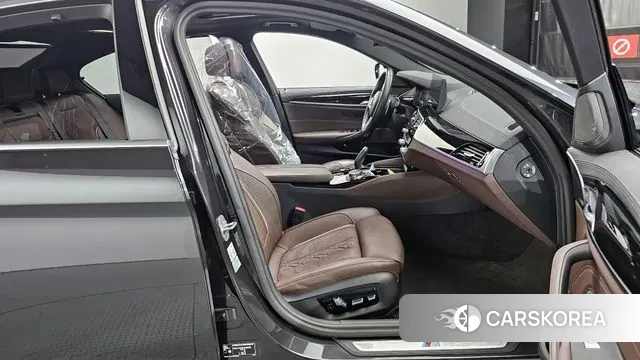 BMW 5 Series (G30) id 3007392 из Кореи 20