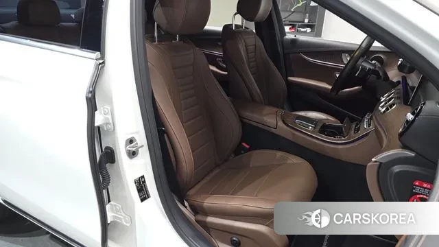 Mercedes-Benz E-Class W213 id 3472313 из Кореи 20