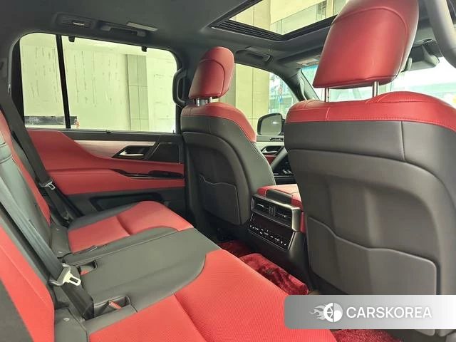 Lexus LX id 4274430 из Китая 11