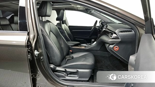 Toyota Camry (XV70) id 3886176 из Кореи 20