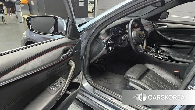 BMW 5 Series (G30) id 4188129 из Кореи 30