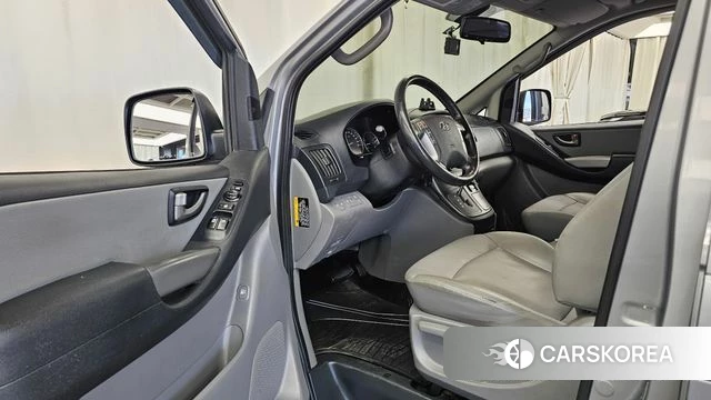 Hyundai The New Grand Starex id 4895028 из Кореи 31