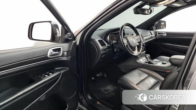 Jeep Grand Cherokee id 4232535 из Кореи 20