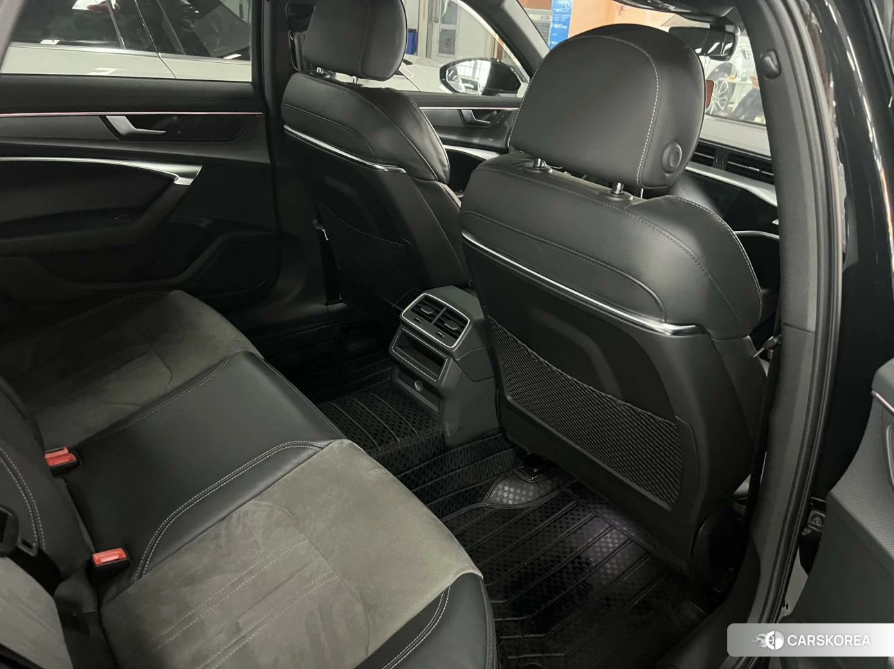 Audi A6L id 4441179 из Китая 19
