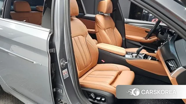 BMW 5 Series (G30) id 3462946 из Кореи 20