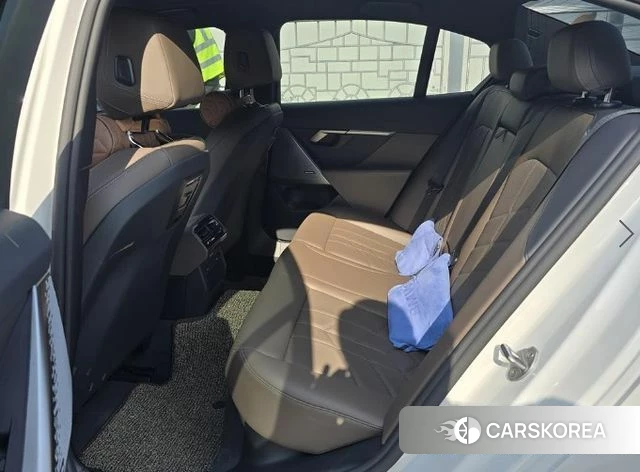 BMW 5 Series (G60) id 3850312 из Кореи 11