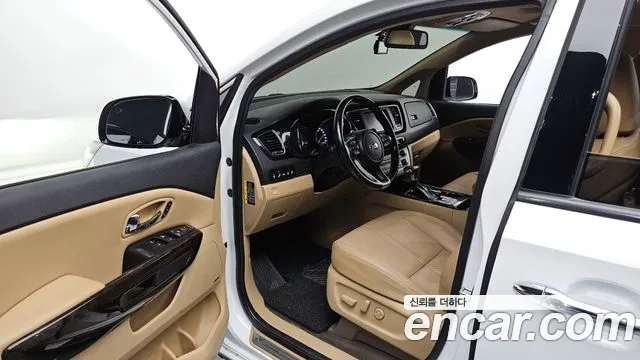 Kia The New Carnival id 2859988 из Кореи 20