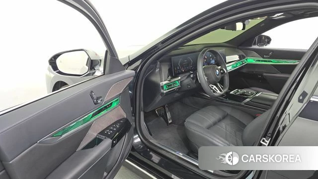 BMW 7 Series (G70) id 4432373 из Кореи 38