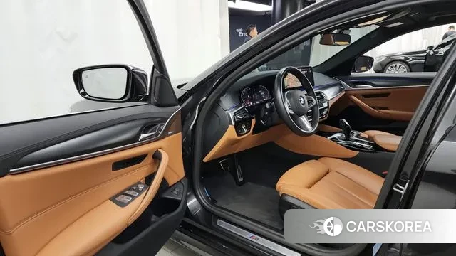 BMW 5 Series (G30) id 3342074 из Кореи 20