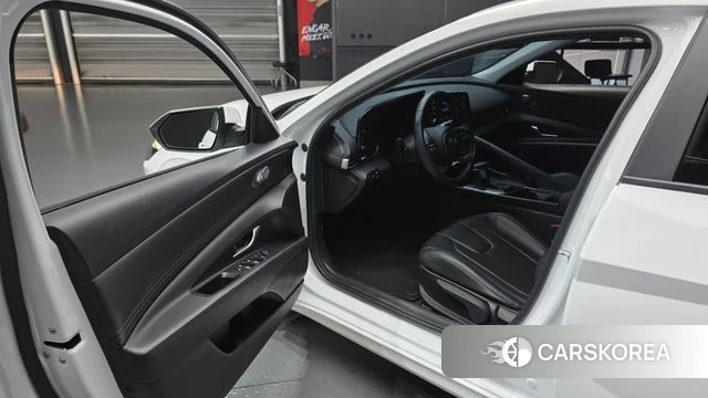 Hyundai Avante Hybrid (CN7) id 4630975 из Кореи 30