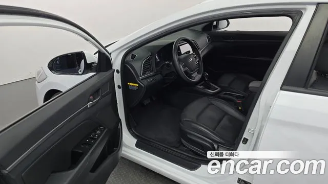 Hyundai Avante AD id 2446831 из Кореи 20