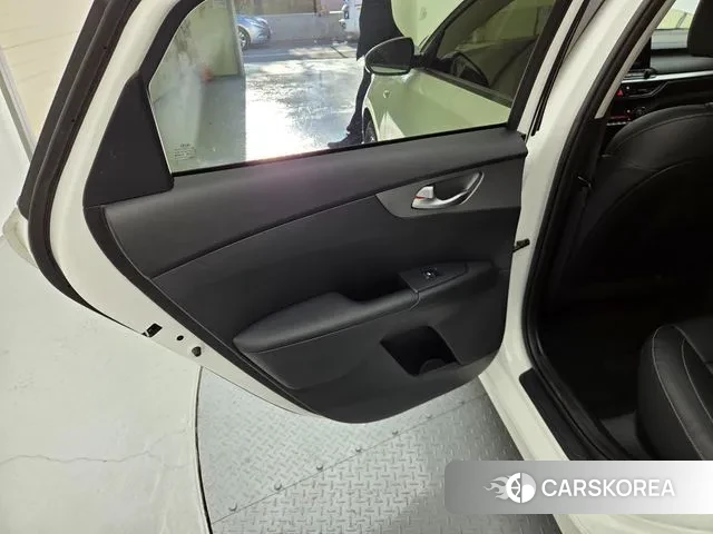 Kia Come New K3 id 3519496 из Кореи 17