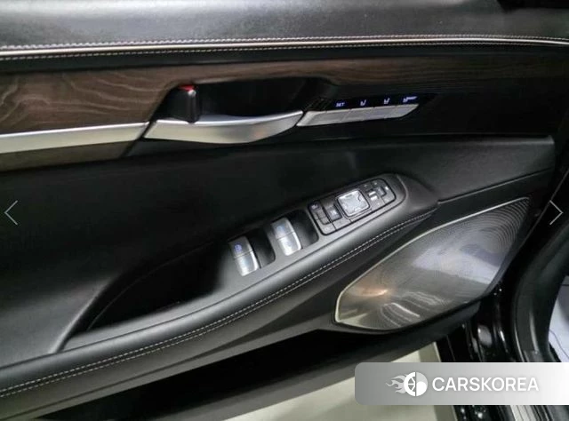 Genesis G90 id 4298813 из Кореи 20