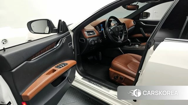 Maserati Ghibli id 4295009 из Кореи 20