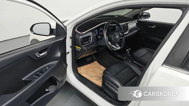 Kia Stonic id 4465426 из Кореи 29