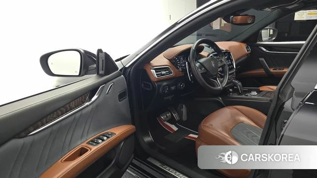 Maserati Ghibli id 4524685 из Кореи 20