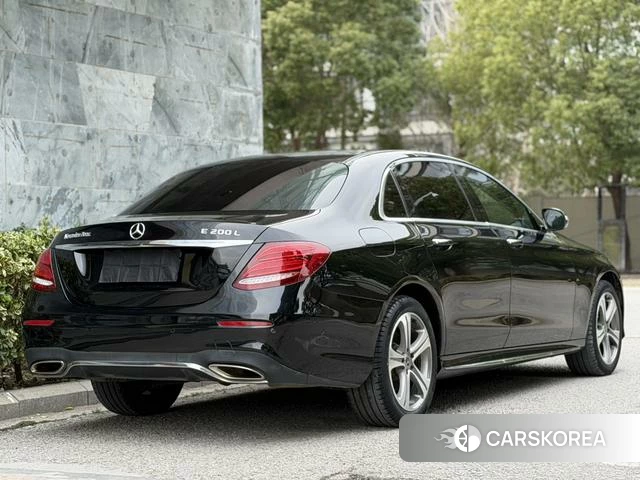 Mercedes-Benz E-class id 4241363 из Китая 16