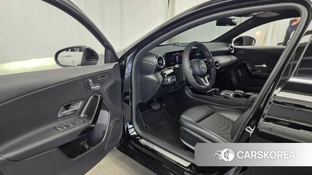 Mercedes-Benz A-Class W177 id 4250909 из Кореи 20