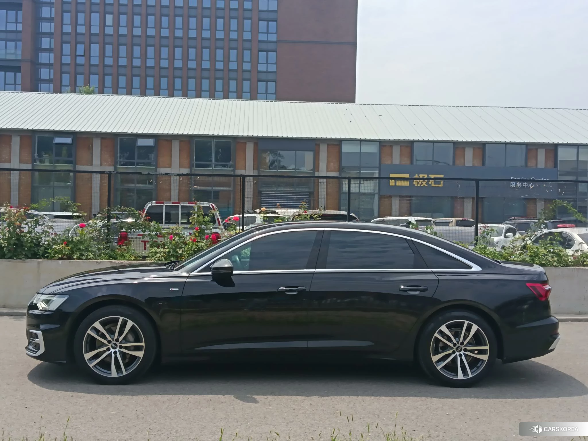 Audi A6L id 4492700 из Китая 29