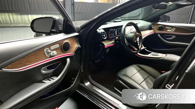 Mercedes-Benz E-Class W213 id 4266853 из Кореи 31