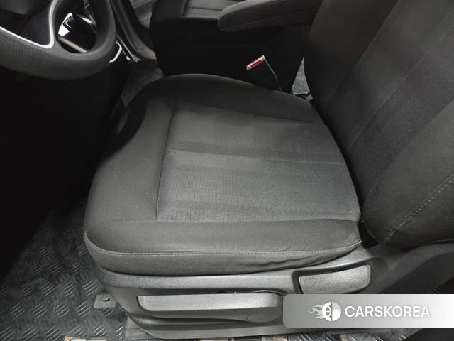 Hyundai Staria id 4513111 из Кореи 19
