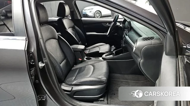 Kia Come New K3 id 3682259 из Кореи 20