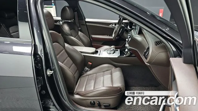 Kia Stinger id 2660842 из Кореи 20