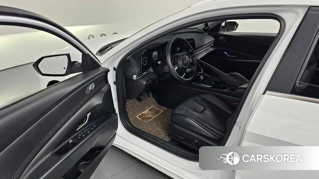 Hyundai Avante Hybrid (CN7) id 4201708 из Кореи 32