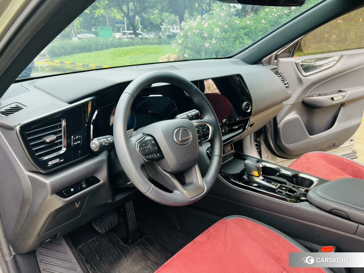 Lexus NX id 4432192 из Китая 21