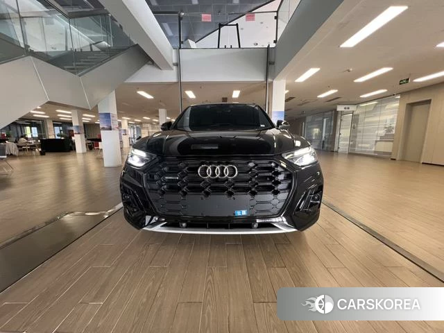 Audi Q5L id 4307676 из Китая 16