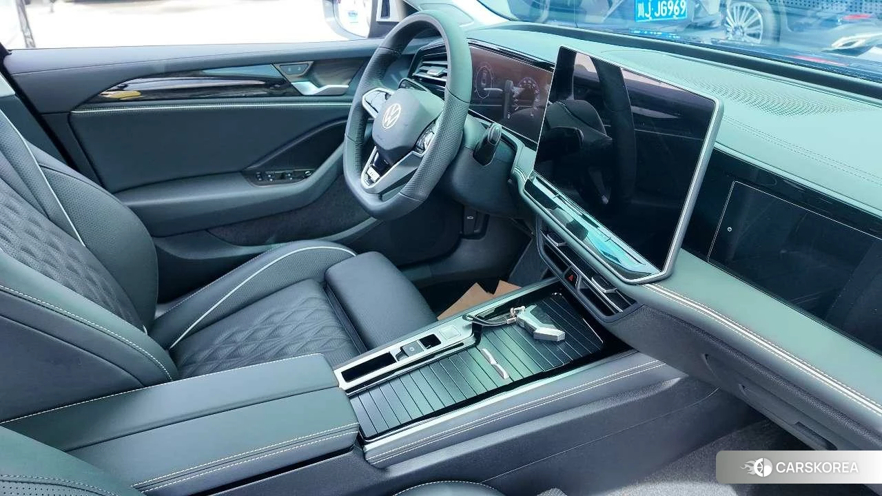 Volkswagen Magotan id 4407471 из Китая 10