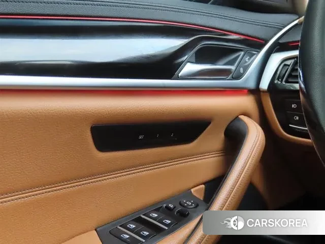 BMW 5 Series (G30) id 3778722 из Кореи 20