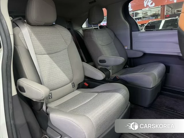 Toyota Saina id 4301588 из Китая 10