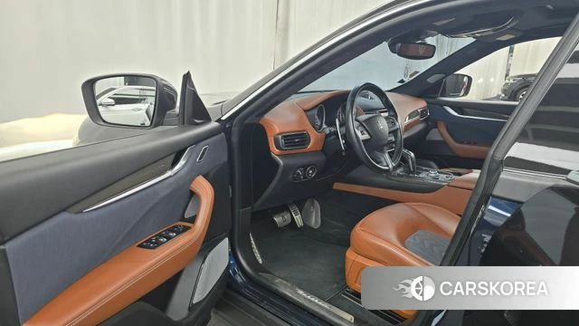 Maserati Levante id 4855957 из Кореи 40