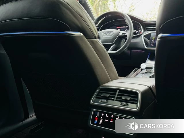 Audi A7L id 4274136 из Китая 21