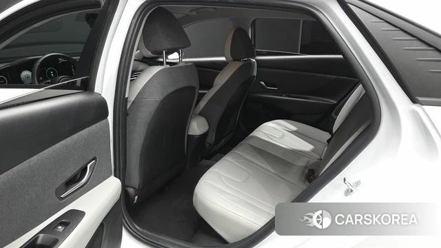 Hyundai Avante Hybrid (CN7) id 4550263 из Кореи 30