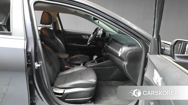 Kia The New K3 2nd generation id 4195709 из Кореи 30