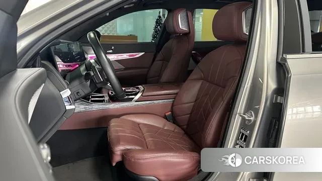 BMW 7 Series (G70) id 3644055 из Кореи 20