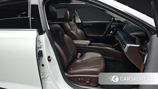 Hyundai Grandeur (GN7) id 3512850 из Кореи 20